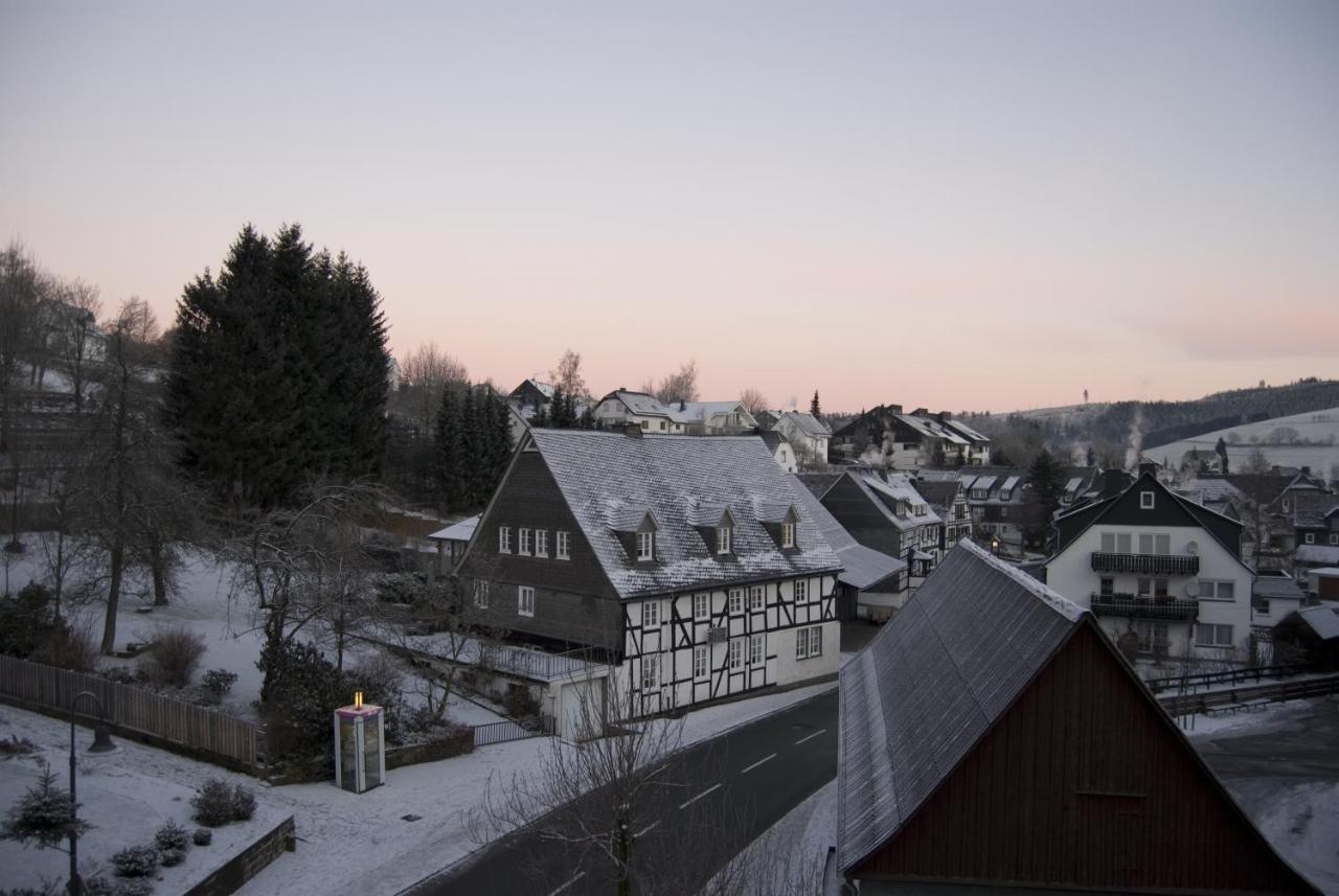 Gasthof-Pension Hunaustuben Schmallenberg Zimmer foto